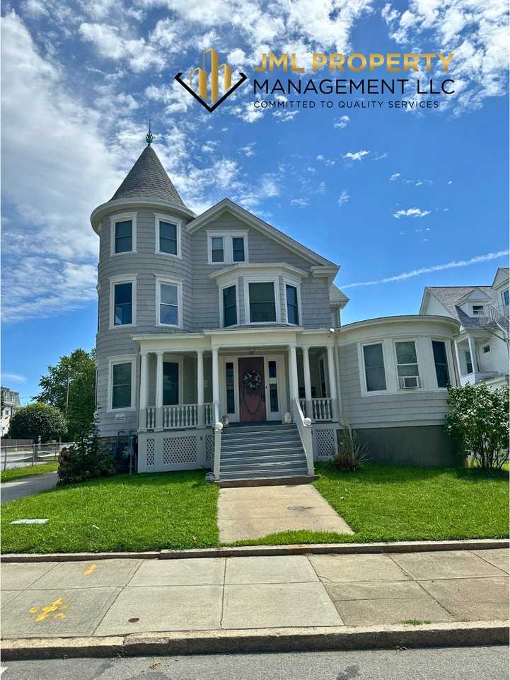 291 High St #2W