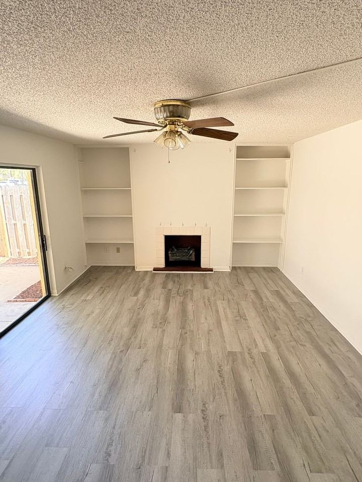 5584 Malt Dr #4 - Photo 3 of 18