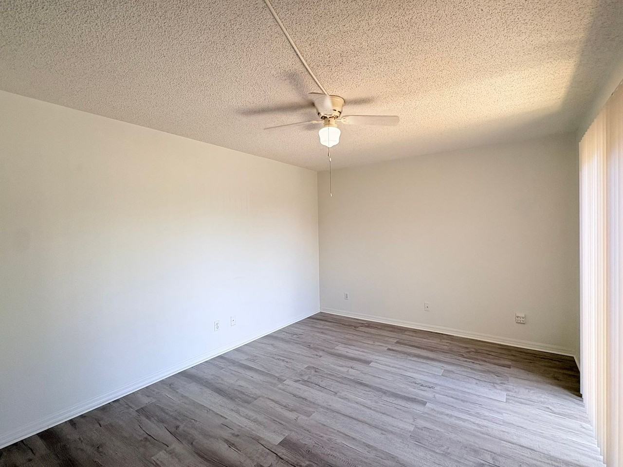 5584 Malt Dr #4 - Photo 6 of 18