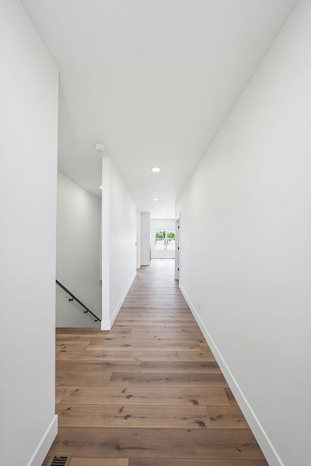 475 River Pkwy - Photo 3 of 50