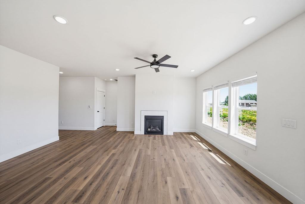 475 River Pkwy - Photo 5 of 50