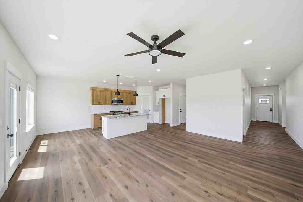 475 River Pkwy - Photo 7 of 50