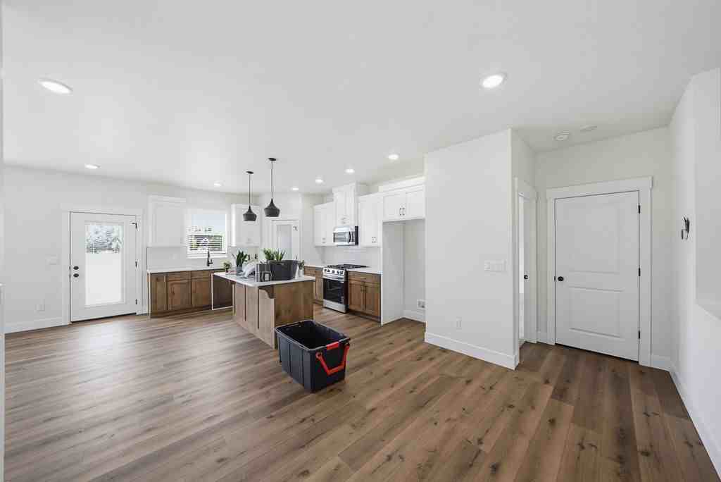 435 River Pkwy - Photo 5 of 50
