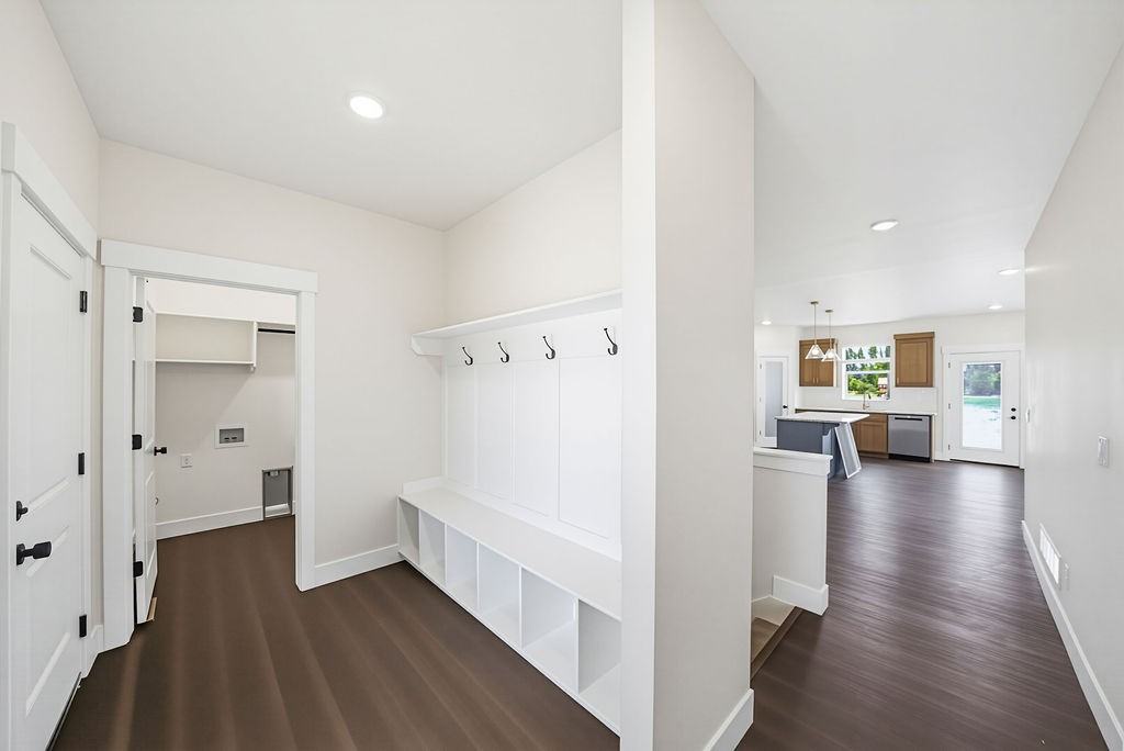 445 River Pkwy - Photo 7 of 50