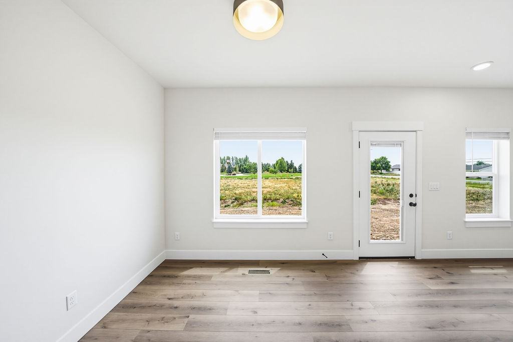 485 River Pkwy - Photo 7 of 50