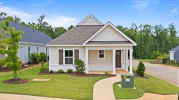 featured image of 2272 Lakeview Dr #1