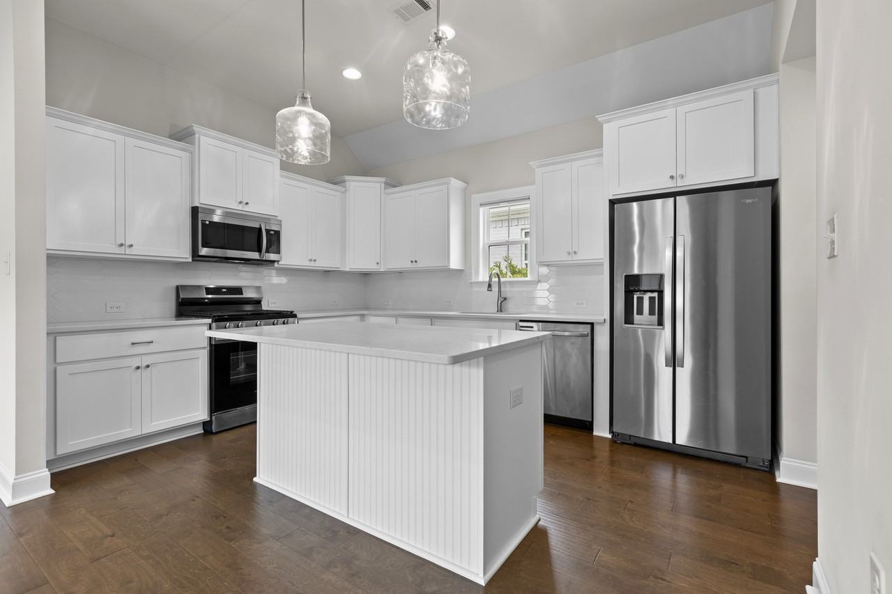 2272 Lakeview Dr #1 - Photo 6 of 11
