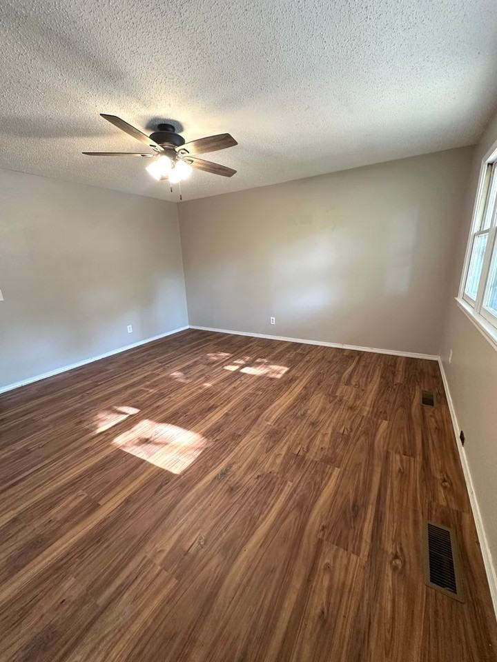 209 S Dale Ave - Photo 6 of 21