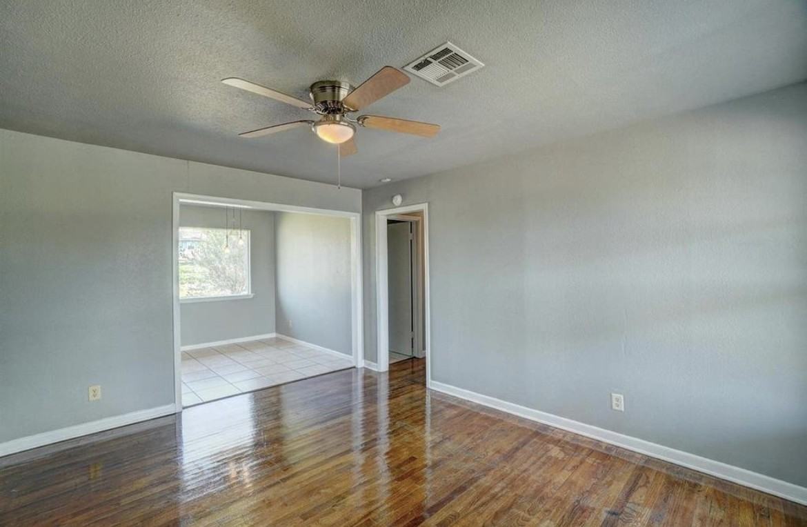5325 Nw Euclid Ave #1 - Photo 5 of 25
