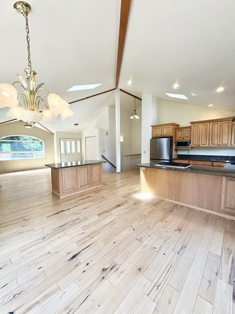634 Ne Dawn Rd #1 - Photo 6 of 44