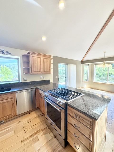 634 Ne Dawn Rd #1 - Photo 7 of 44