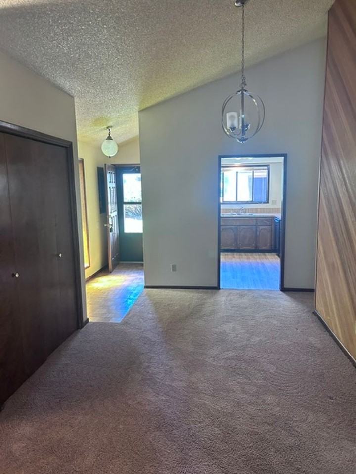 7606 Nw 3rd Ave - Photo 3 of 23
