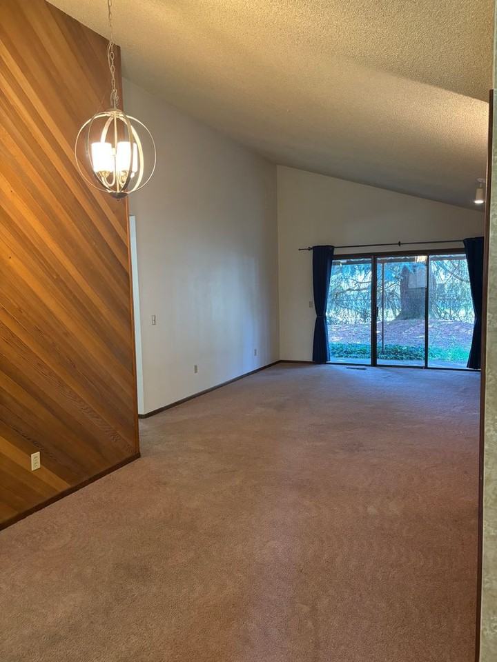 7606 Nw 3rd Ave - Photo 4 of 23