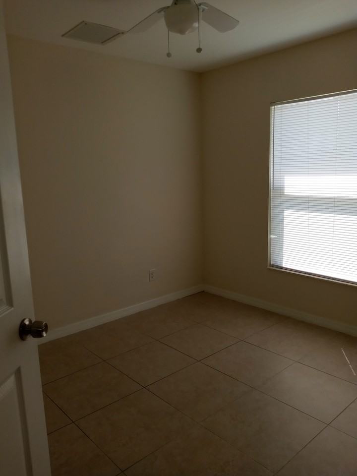 219 Se Van Loon Ter - Photo 6 of 37