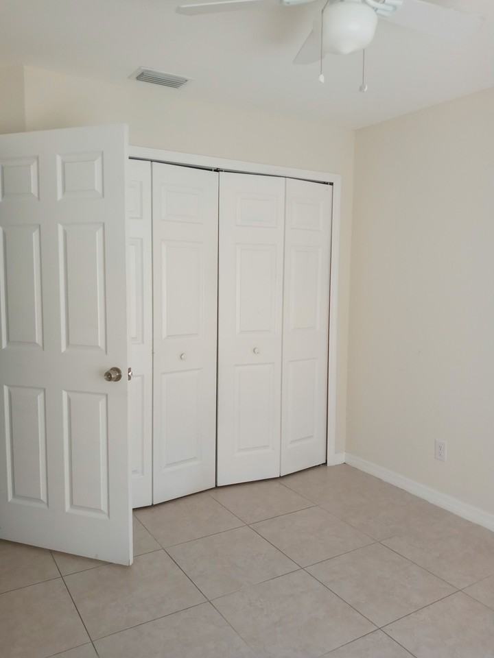 219 Se Van Loon Ter - Photo 7 of 37