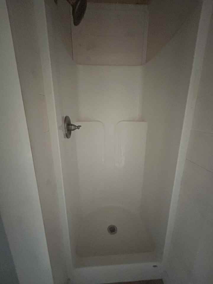 2915 Oakview Rd #1 - Photo 5 of 7