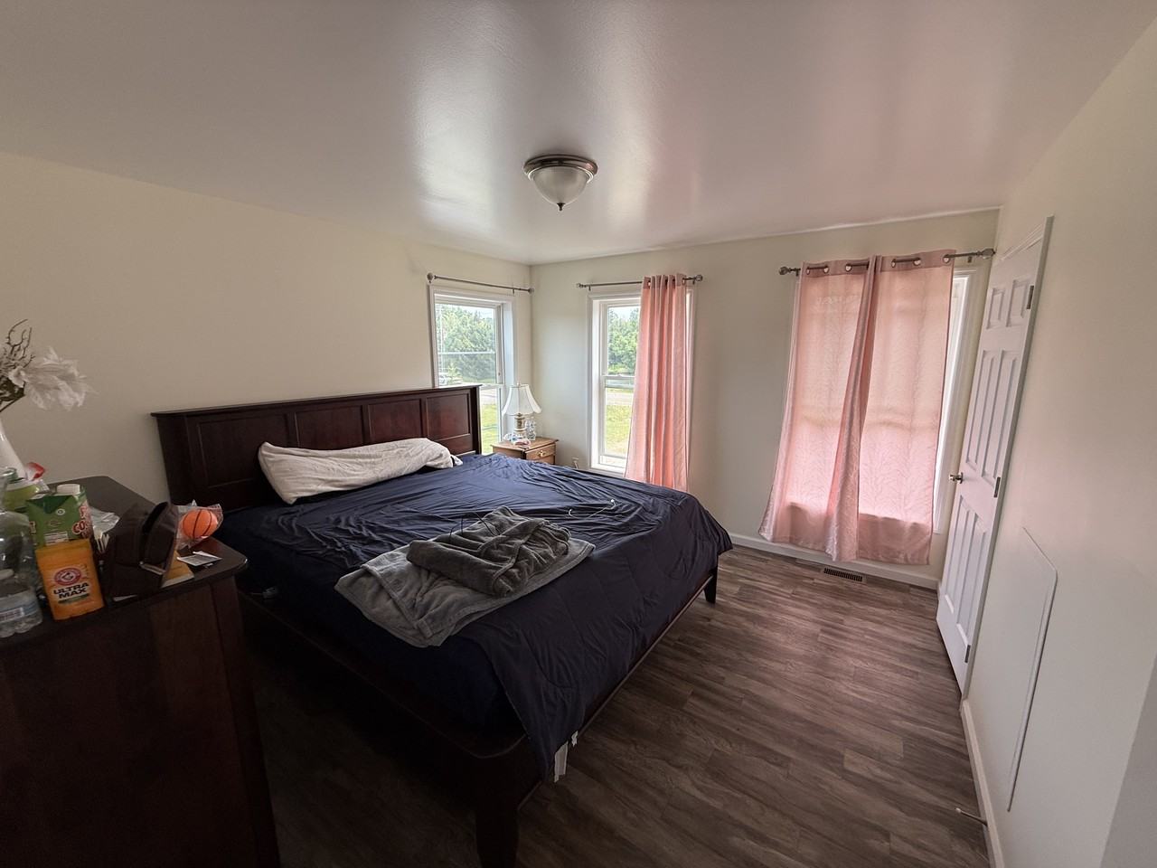 1258 Warren Rd - Photo 4 of 10