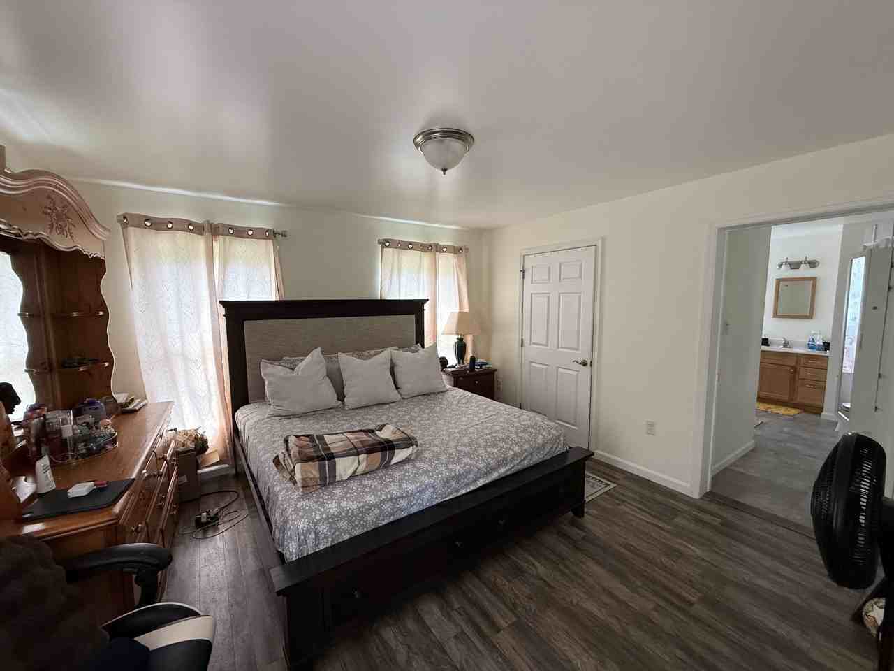 1258 Warren Rd - Photo 6 of 10