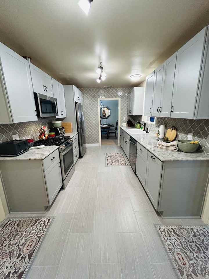 118 Miner St #1 - Photo 6 of 50