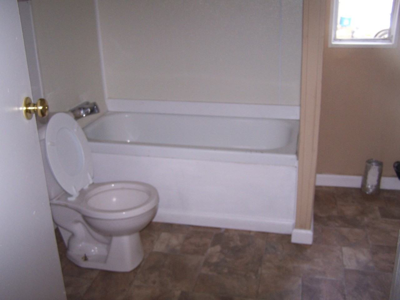 113 Ponds Ln - Photo 3 of 9