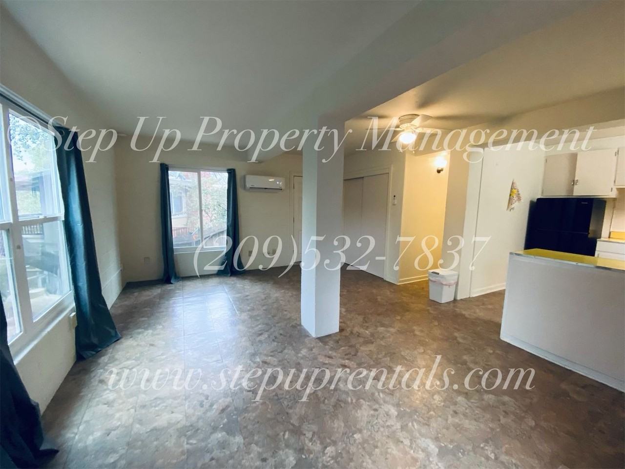 483 E Jackson St - Photo 4 of 10