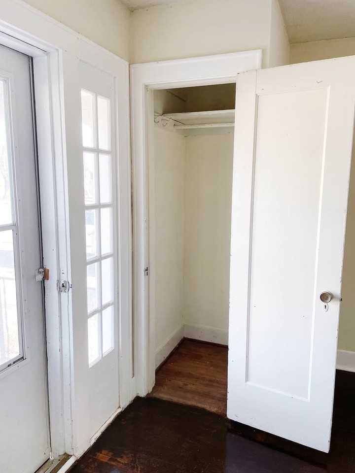 111 W 23rd Ave - Photo 3 of 16