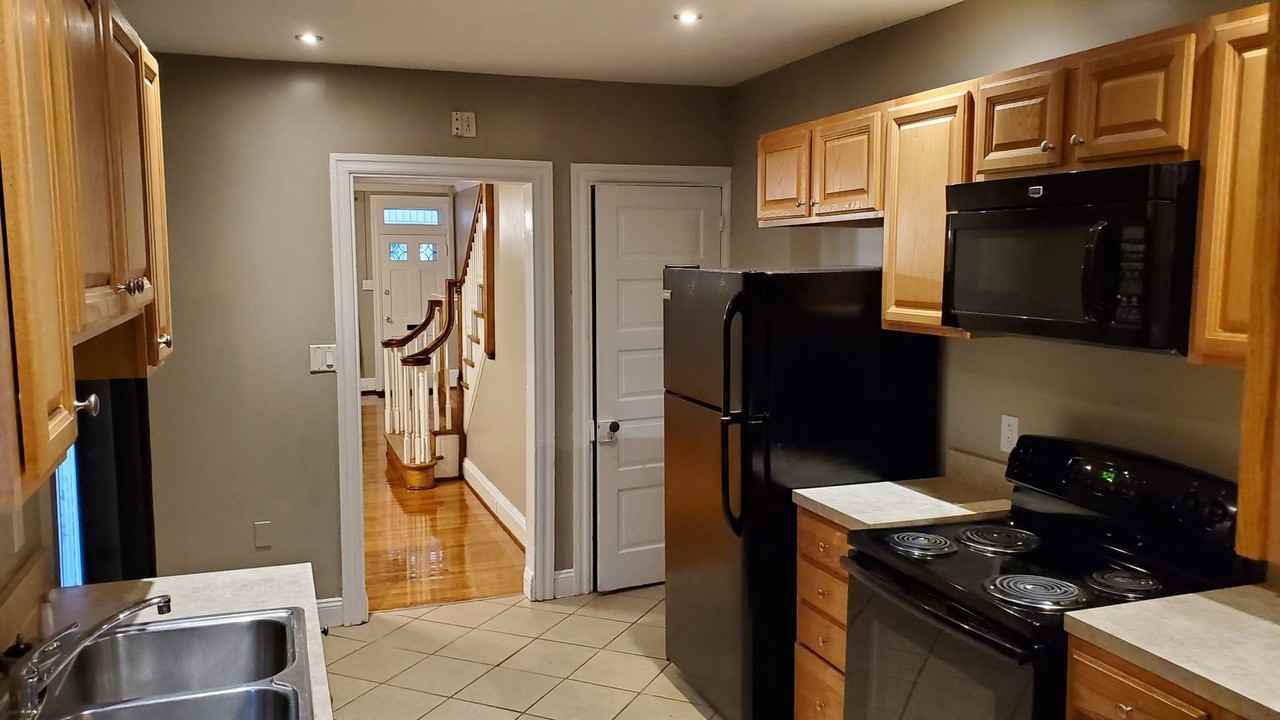 853 E Philadelphia St - Photo 6 of 22