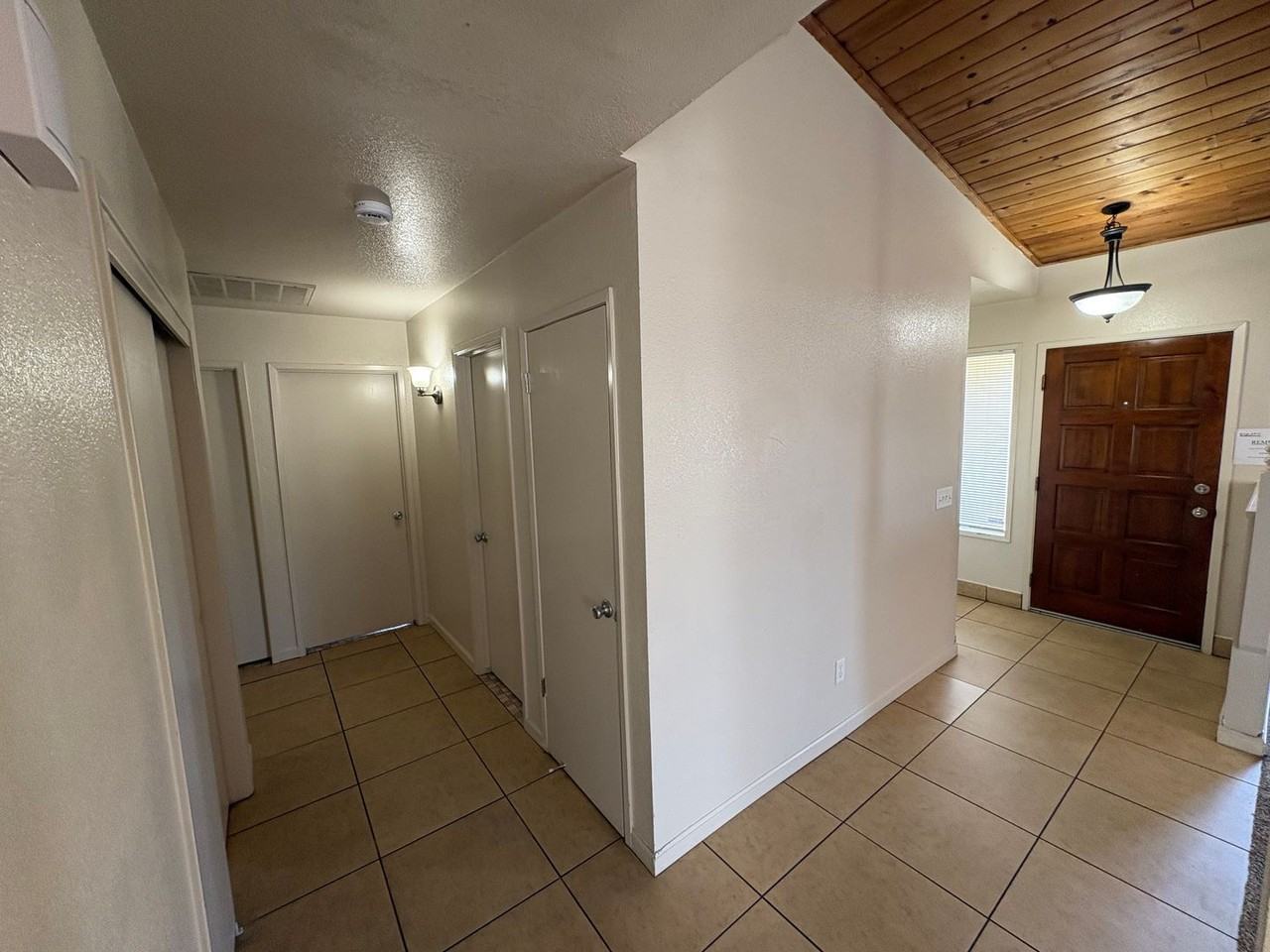 869 Belmont St - Photo 4 of 31