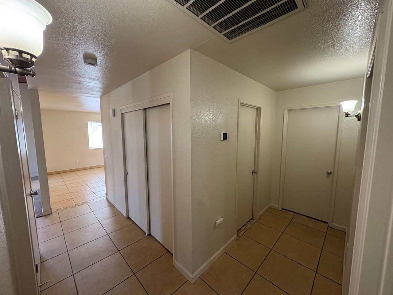 869 Belmont St - Photo 5 of 31