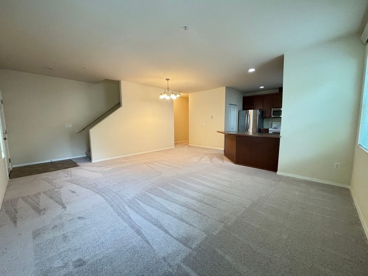 1653 Burnside Pl #B - Photo 3 of 20
