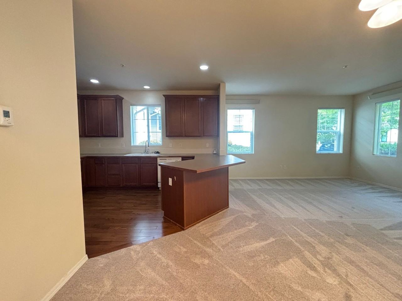 1653 Burnside Pl #B - Photo 4 of 20