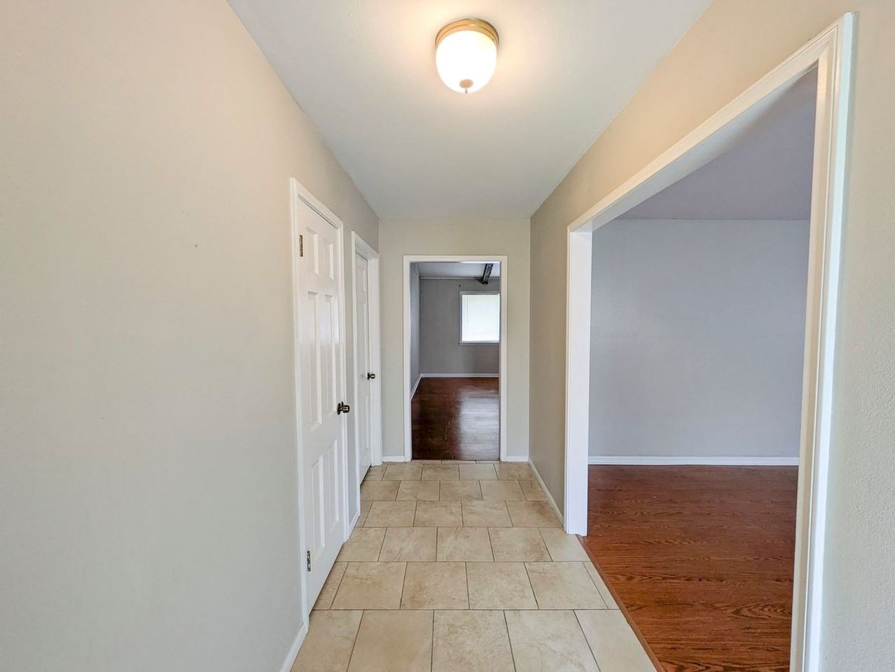 6510 Daisy Dr - Photo 4 of 31