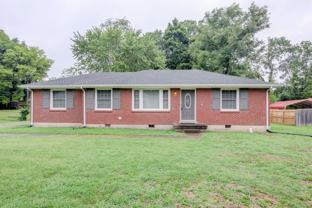 18 Hillsboro Rd - Photo 1 of 1