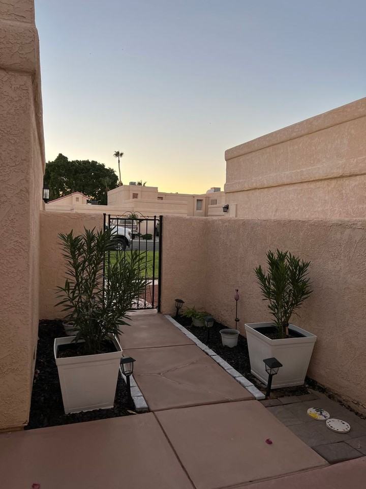 10367 S Del Rey Dr - Photo 4 of 27