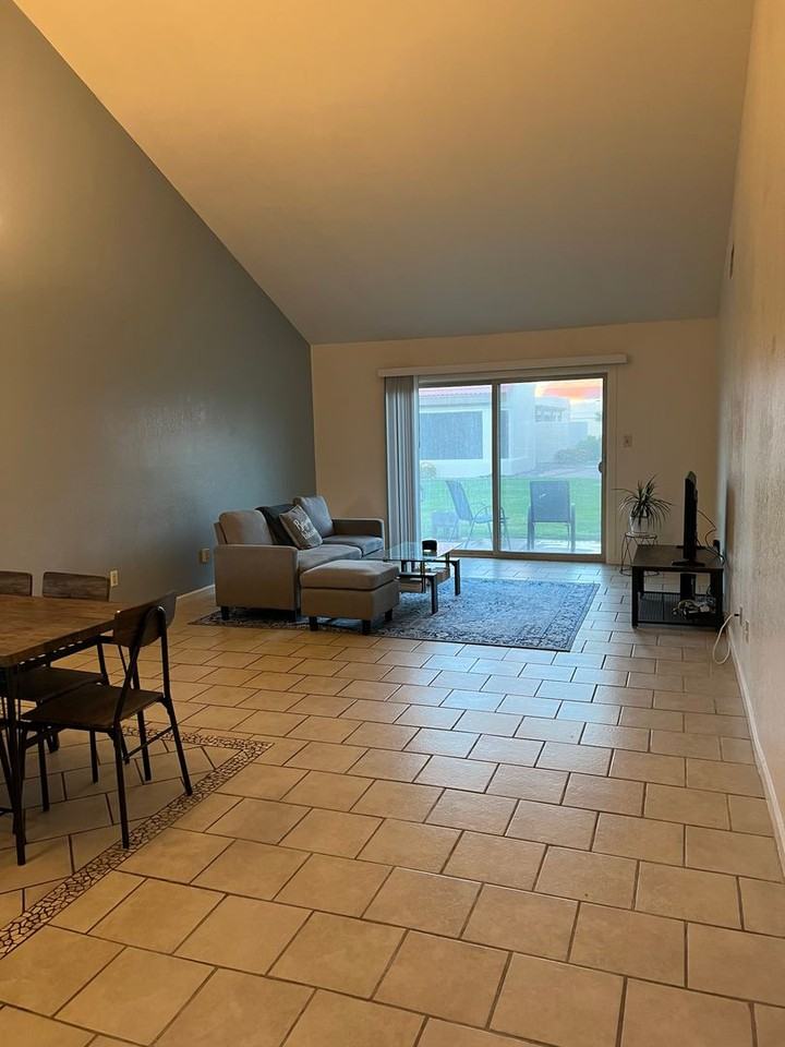 10367 S Del Rey Dr - Photo 5 of 27