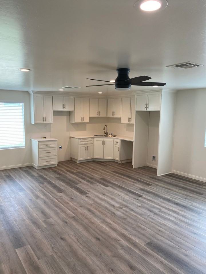 721 Tate St - Photo 4 of 13