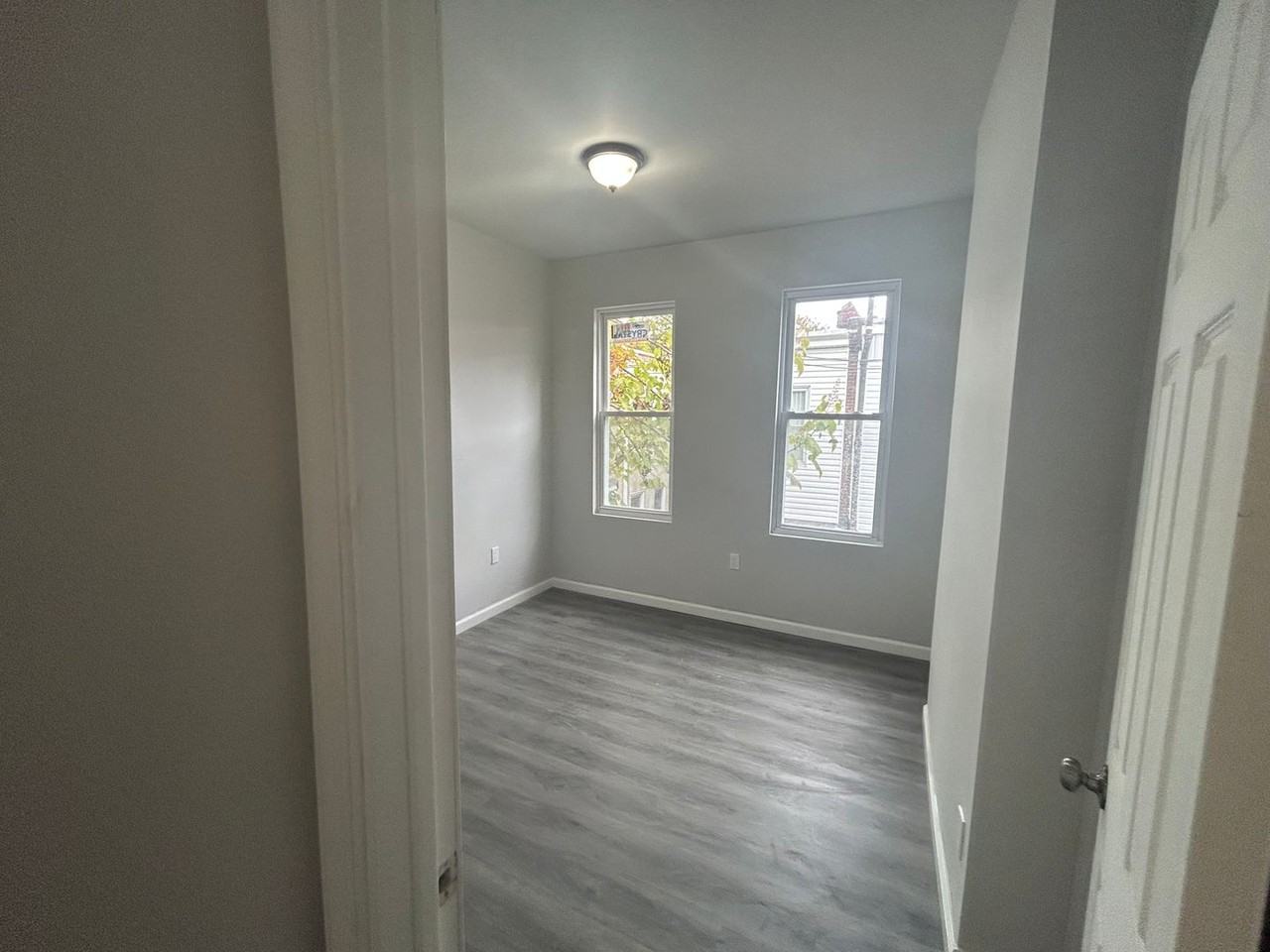2307 N Cleveland St - Photo 6 of 22