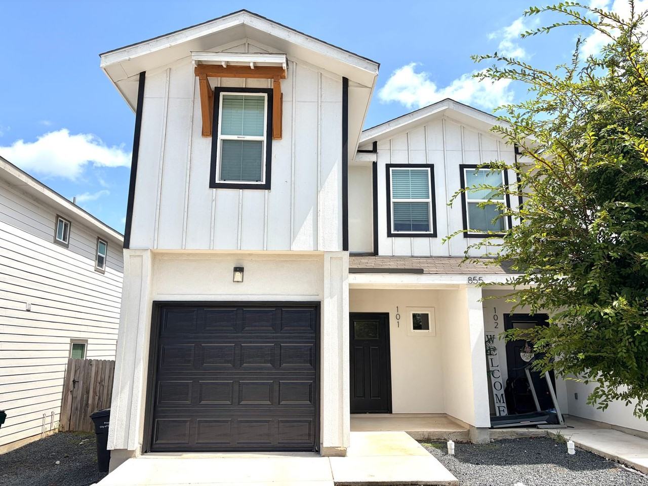 855 Soria Pl #101 - Photo 3 of 33