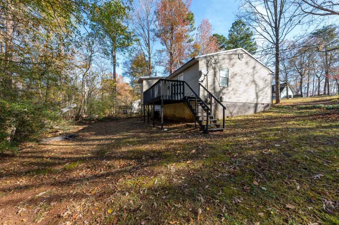 581 Ridgewood Dr - Photo 4 of 27