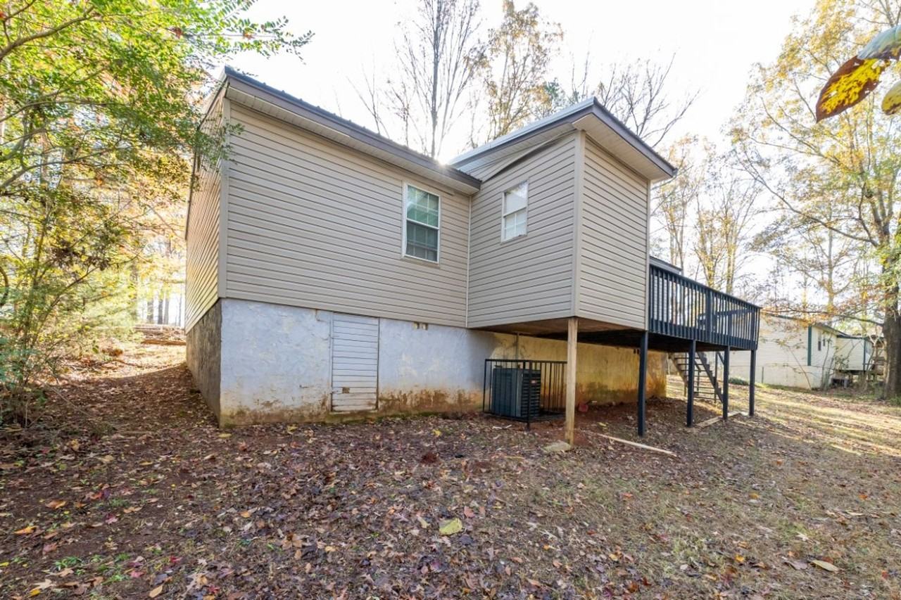581 Ridgewood Dr - Photo 5 of 27