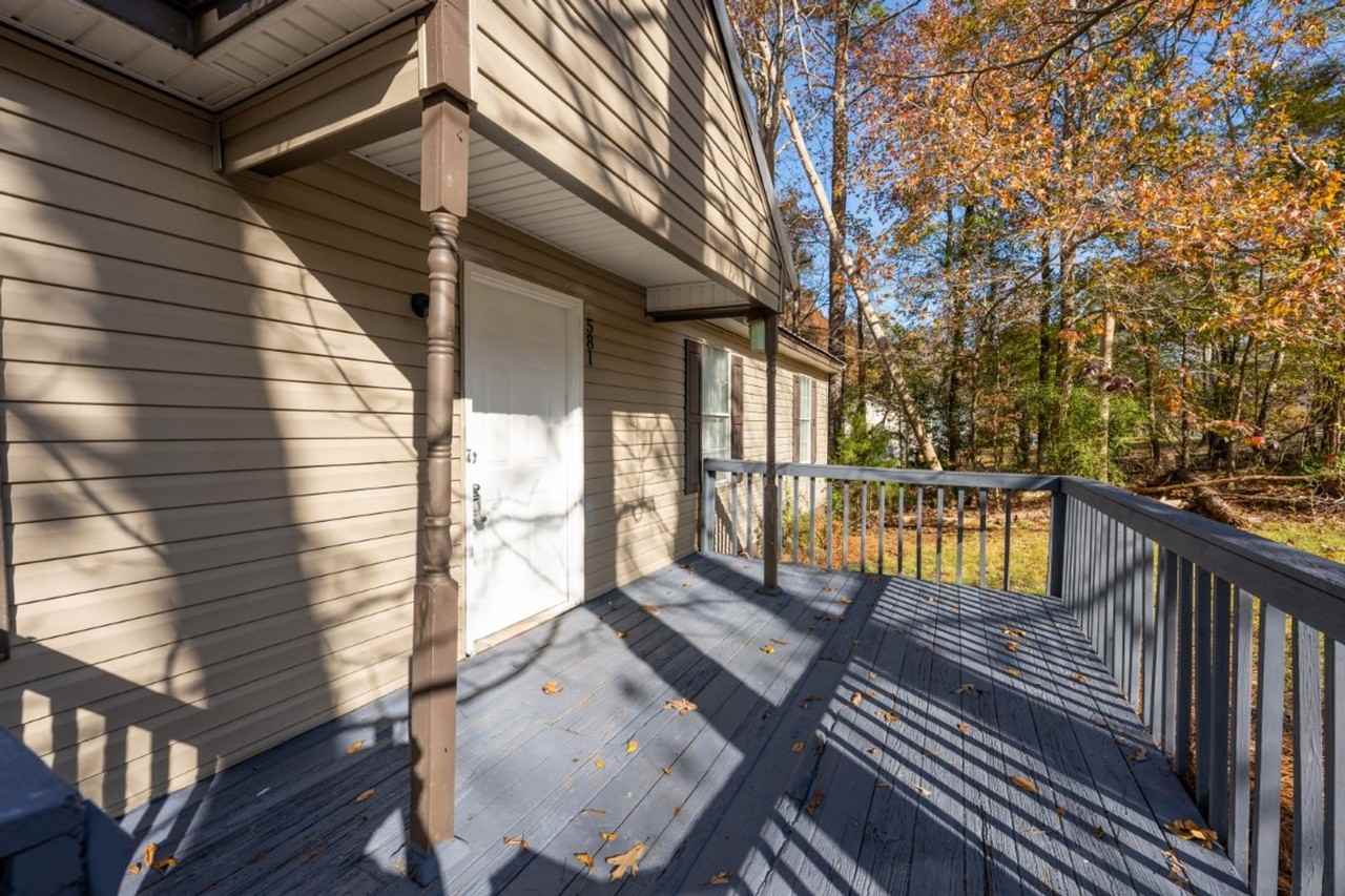 581 Ridgewood Dr - Photo 6 of 27