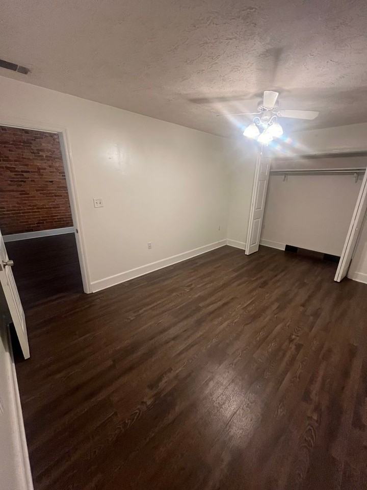 115A Se Main St - Photo 7 of 9
