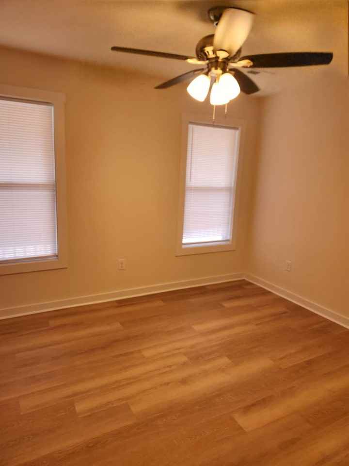 804 Church St - Photo 5 of 8