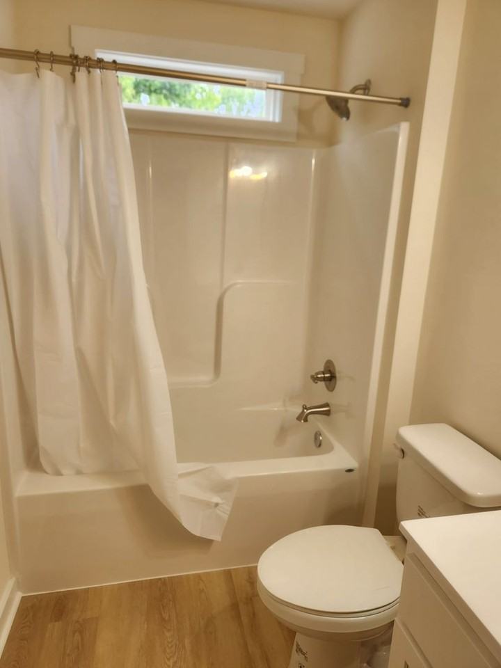 804 Church St - Photo 6 of 8