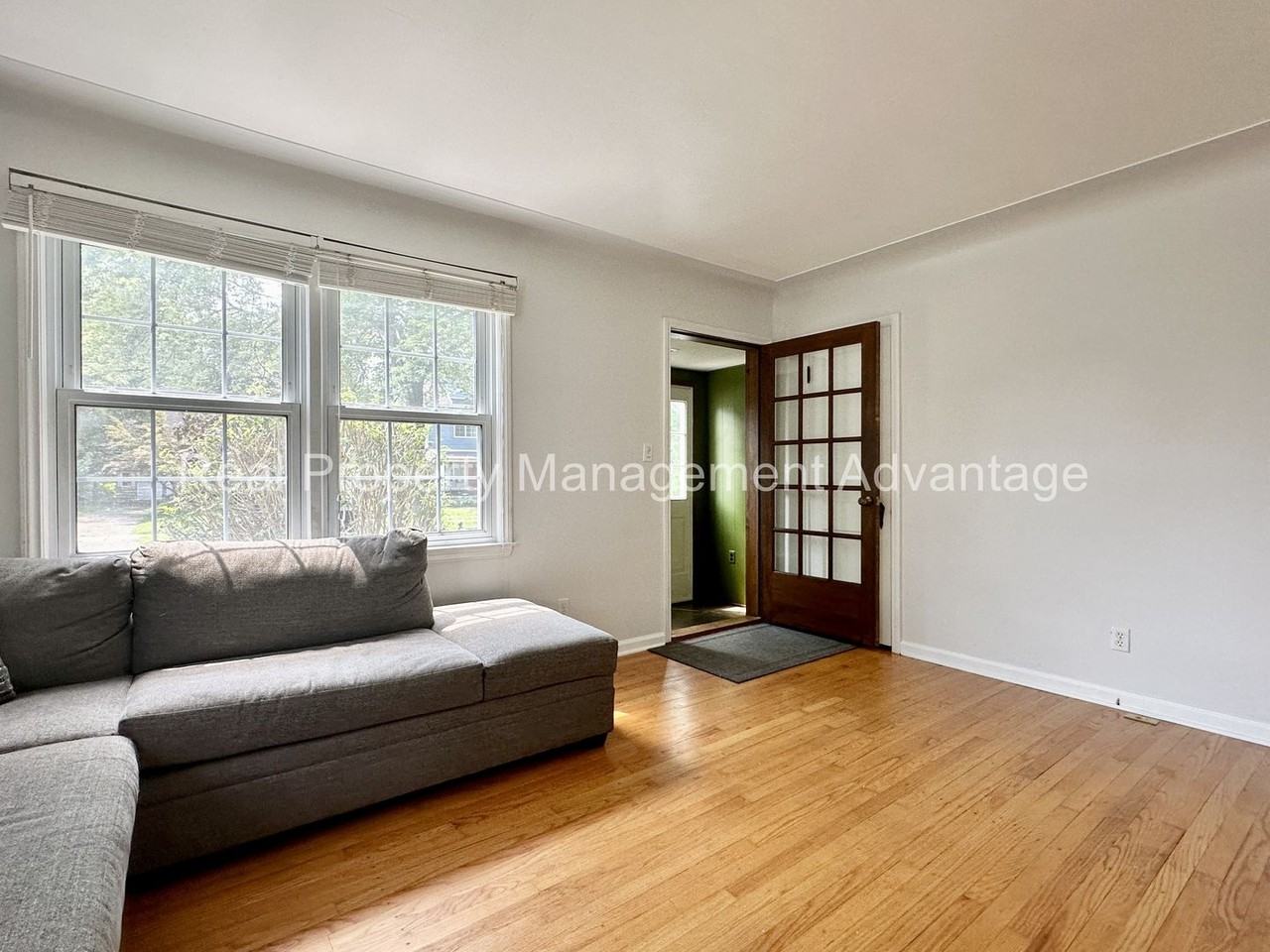 1596 Albany St - Photo 7 of 28