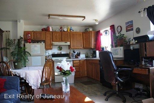 9439 Patricia Pl - Photo 2 of 12