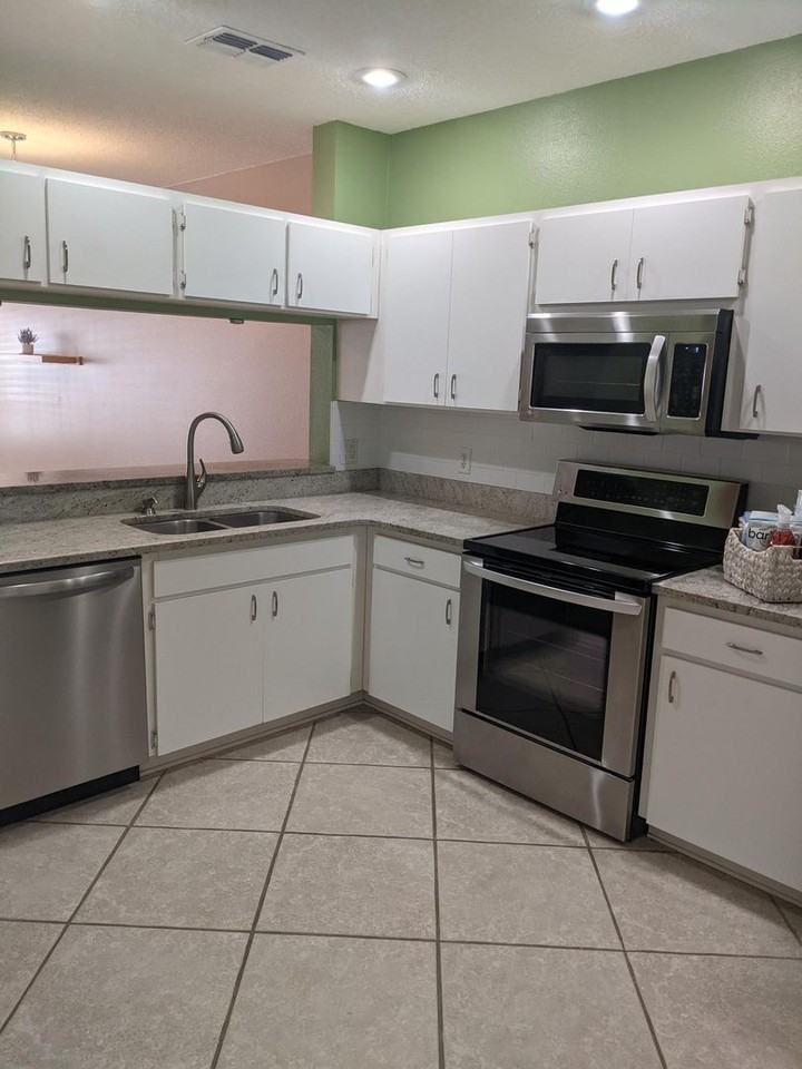 8626 Hunters Key Cir - Photo 4 of 11