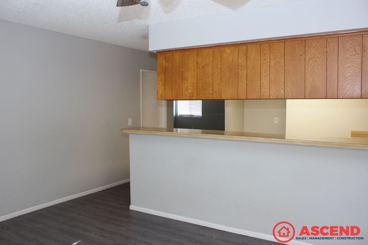 4609 Baybrook Way - Photo 5 of 10