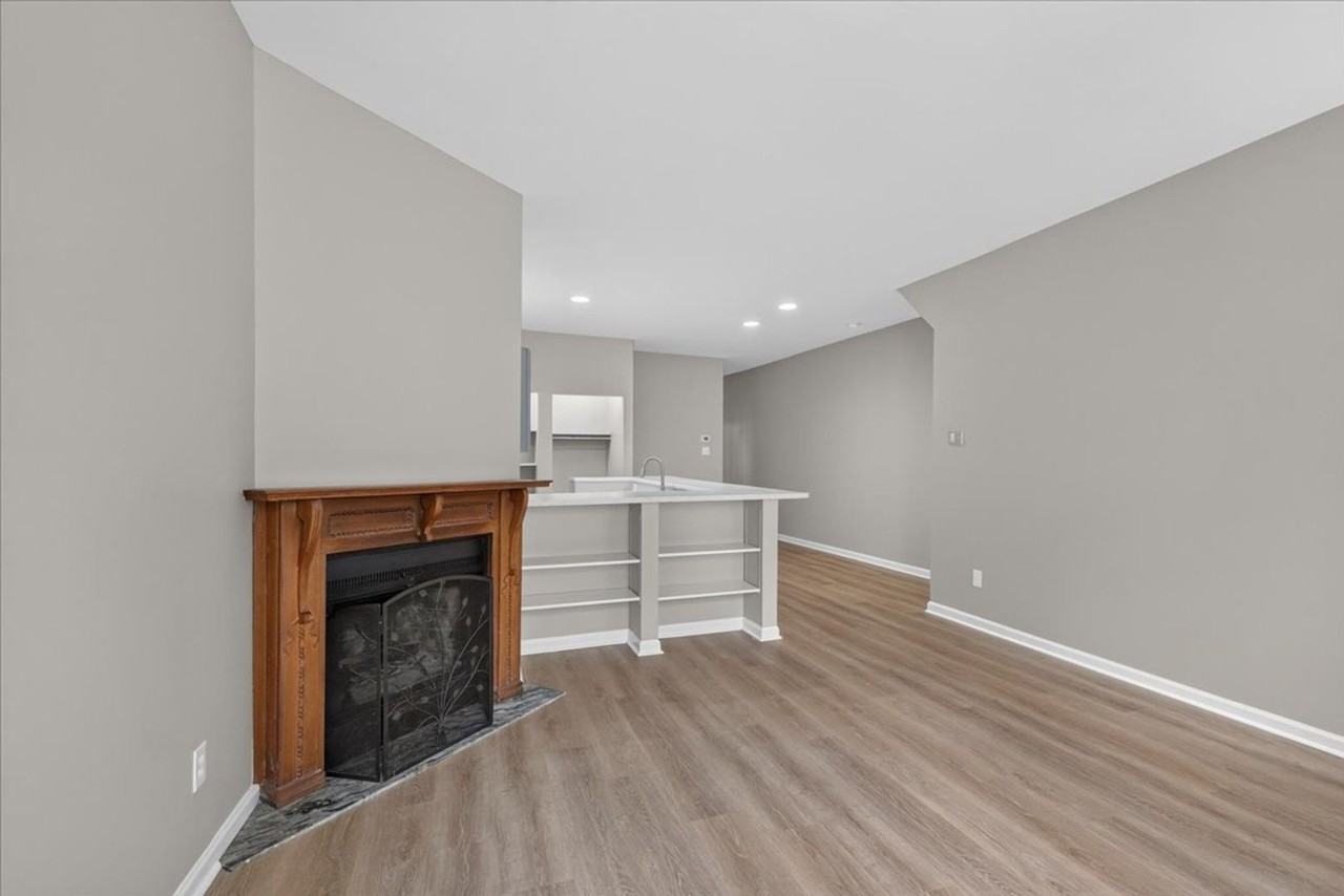 1207 Mackay Pl - Photo 7 of 28