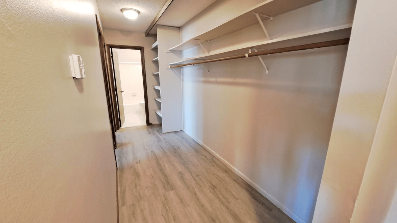 Twin Lakes Apartments - Photo 4 of 29